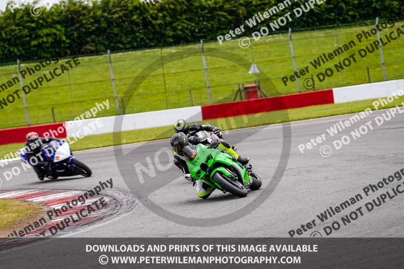 donington no limits trackday;donington park photographs;donington trackday photographs;no limits trackdays;peter wileman photography;trackday digital images;trackday photos